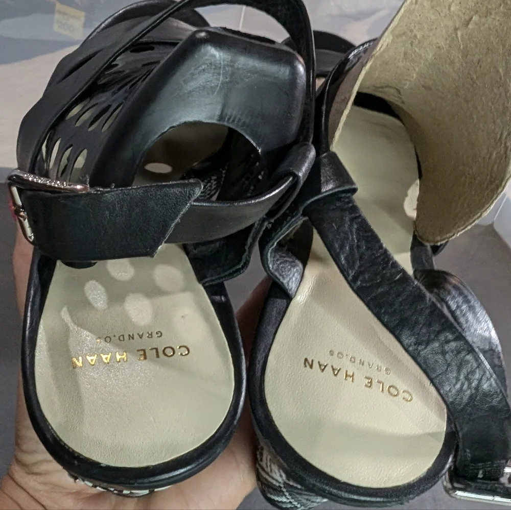 Cole Haan Ravenna 8 black leather slingback wedge .5
